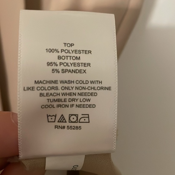 Express pleated front bodysuit - Picture 6 of 7